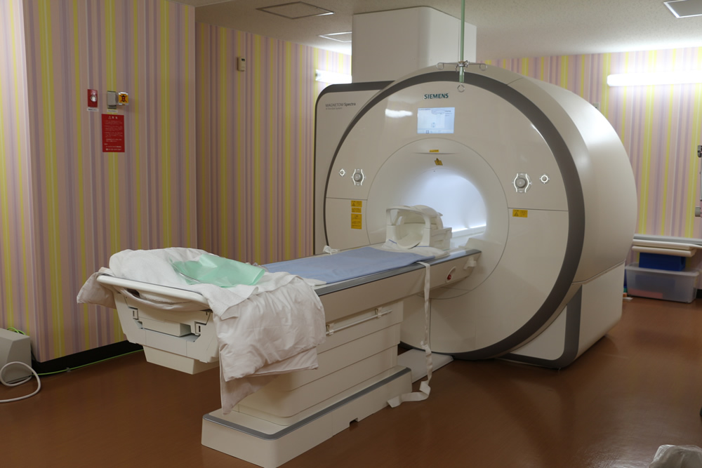 3T MRI（Spectra）